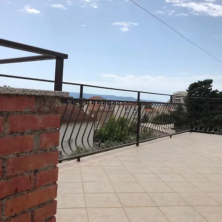 Apartman Lada * Makarska